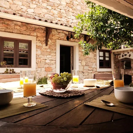 Casa Da Pia - Pia Do Urso